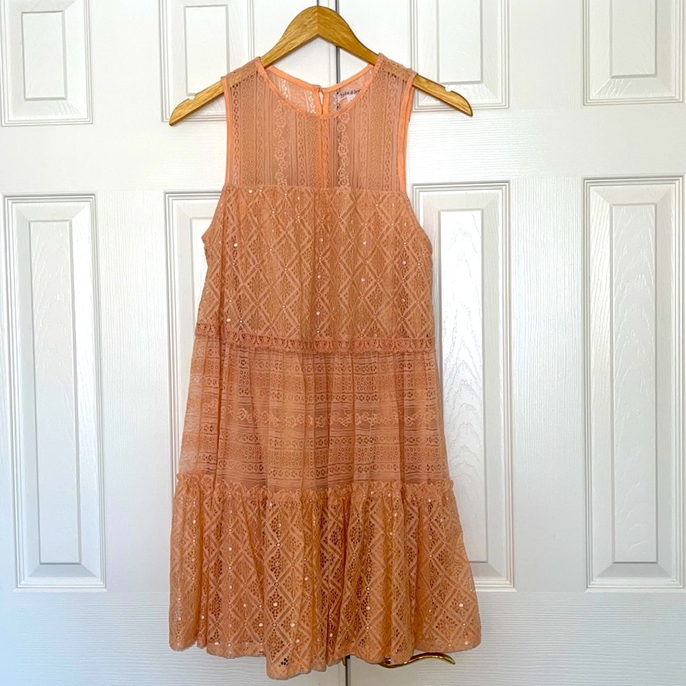 Taylor & Sage Peach Lace Mini